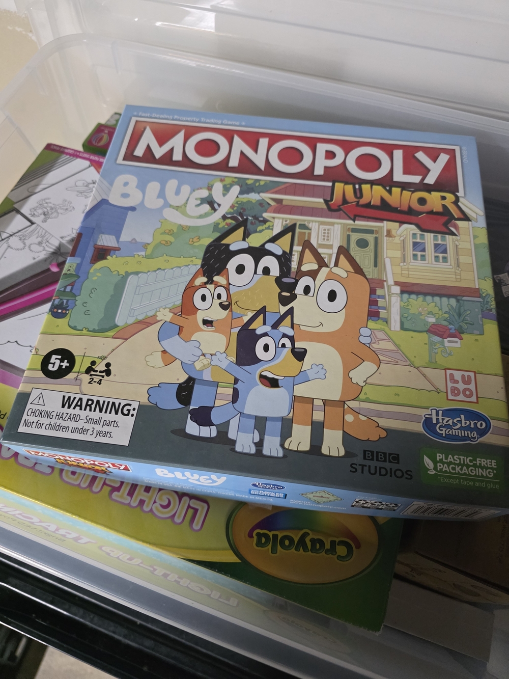 Hasbro Gaming Monopoly Junior Bluey Edition - Colorful Illustrated Game